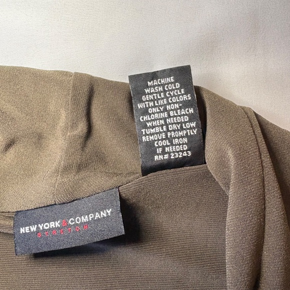 New York & Company Womens Blouse Sleeveless Crossover Faux Wrap Brown Large - Picture 7 of 7